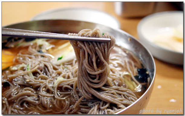 팔도막국수 이미지