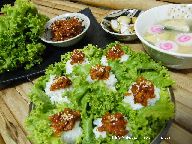 입맛없을땐 고추장볶음 쌈밥