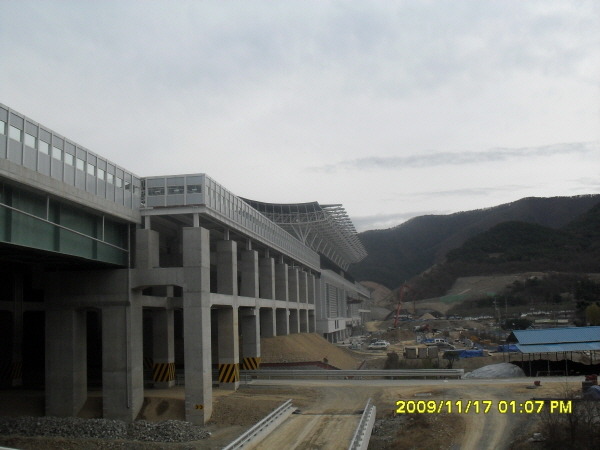경부고속철도 신경주역사 이미지