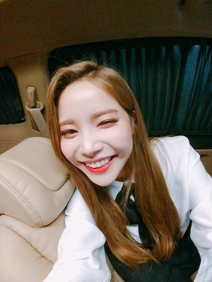 카리스마 넘치는 마마무 리더 | 인스티즈