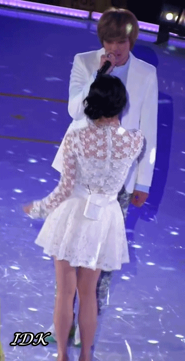 살랑살랑 아이유.gif | 인스티즈