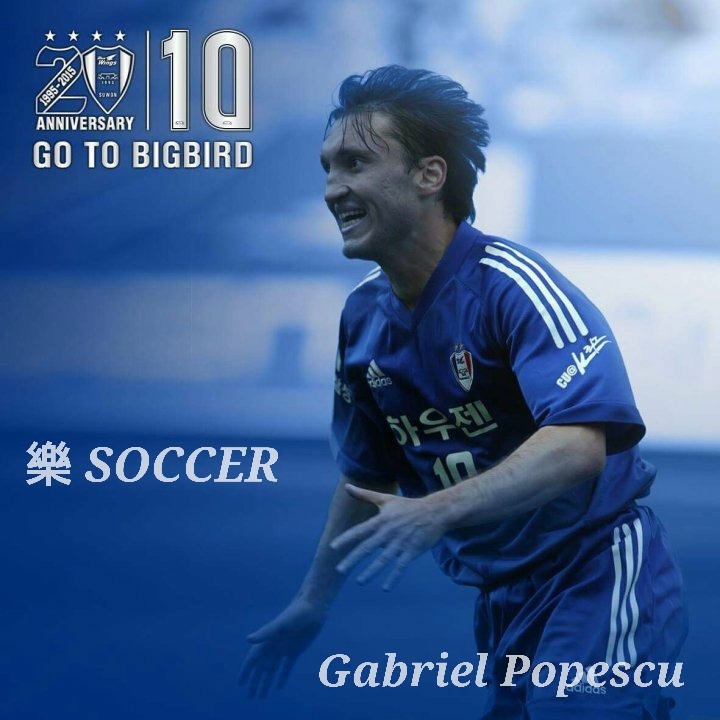 국회시정연설 이후 야당 중진의원들과 악수하는 문재인대통령 | 인스티즈