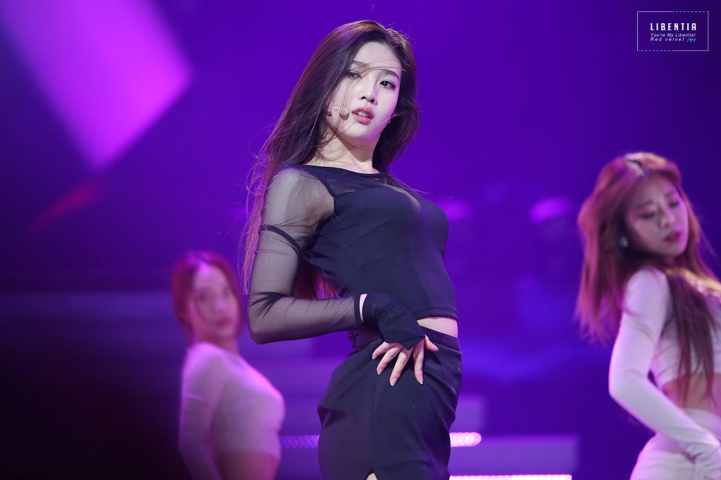 꾸준히 본인이 섹시하다 주장중이었던 조이.jpg | 인스티즈