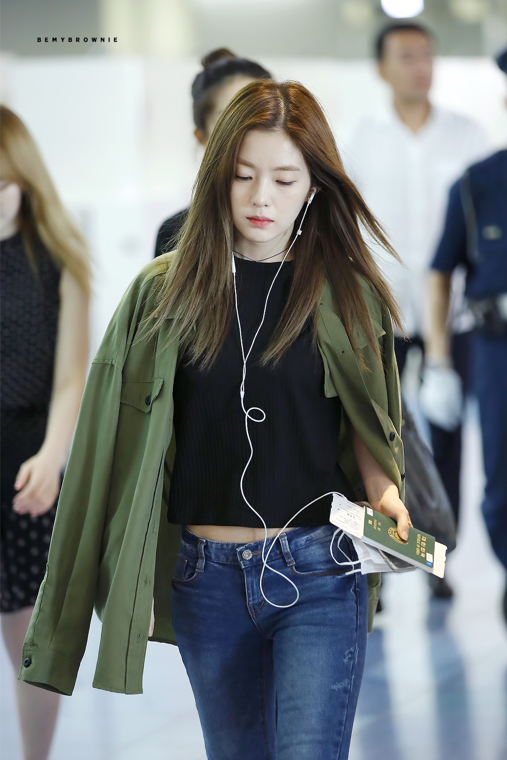 [레드벨벳] 공항 면세점 장보는 아이린.jpg | 인스티즈