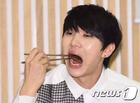 먹을때 한결같은 아이돌..................jpg | 인스티즈