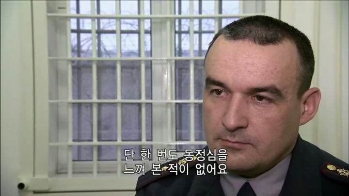 러시아 교도소 교정감의 마인드 | 인스티즈