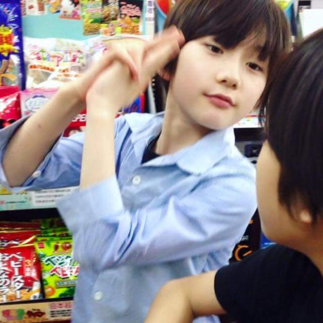 일본에서 화제인 얼짱 꼬마아이.jpg | 인스티즈