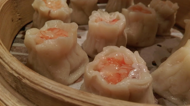 한 번 먹으면 끊임없이 들어가는 새우 샤오마이 | 인스티즈