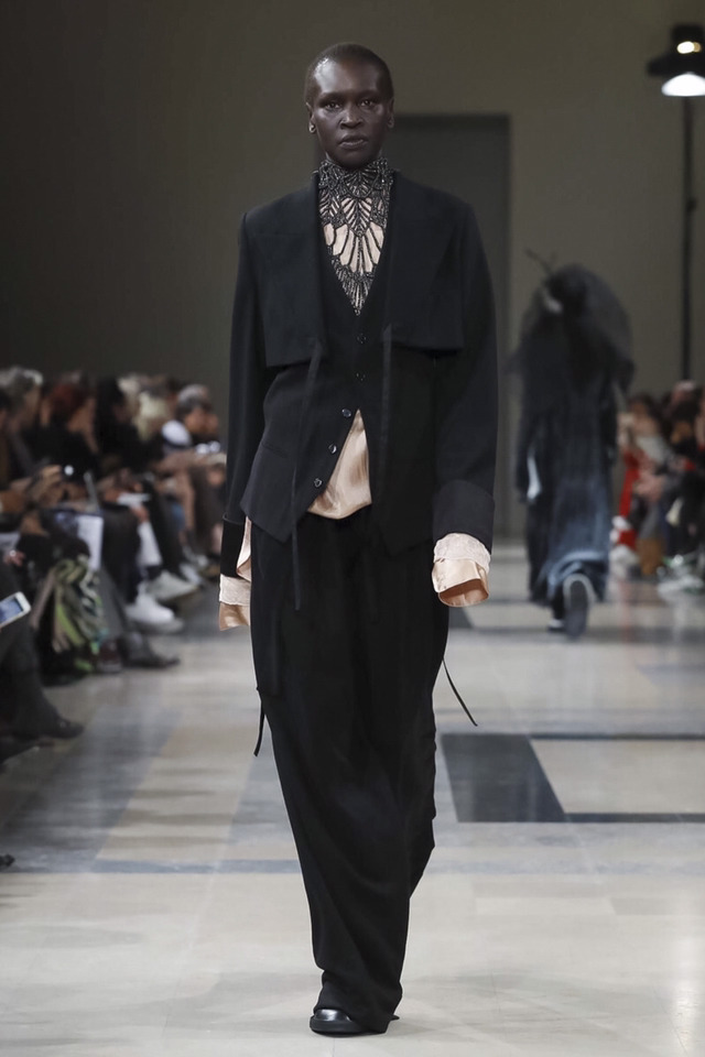 2017 F/W Ann Demeulemeester 컬렉션 | 인스티즈