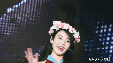 [15.11.22] 아이유 쳇셔 서울콘서트 둘째날 포토타임.jpgif | 인스티즈