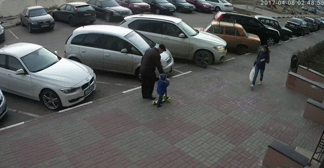 아파트에서 던지는 벽돌에.gif | 인스티즈