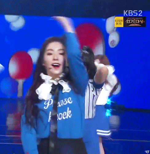 매년 연말 시상식에서 미모 폭발하는 아이린.jpgif | 인스티즈