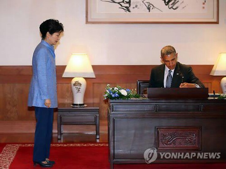 말없이 행동으로 보여주는 박근혜 대통령 | 인스티즈