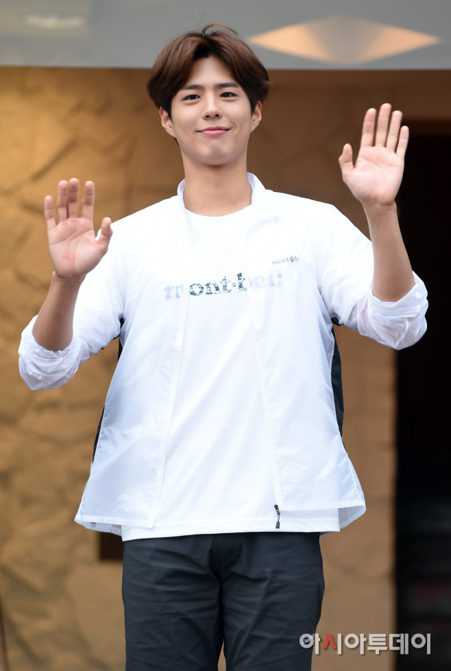 오늘자 왕자님 돋는 박보검.jpg | 인스티즈