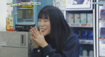 알바하는데 자기 가수 들어옴 | 인스티즈