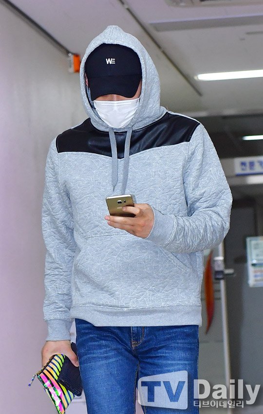 오늘자 박유천 | 인스티즈
