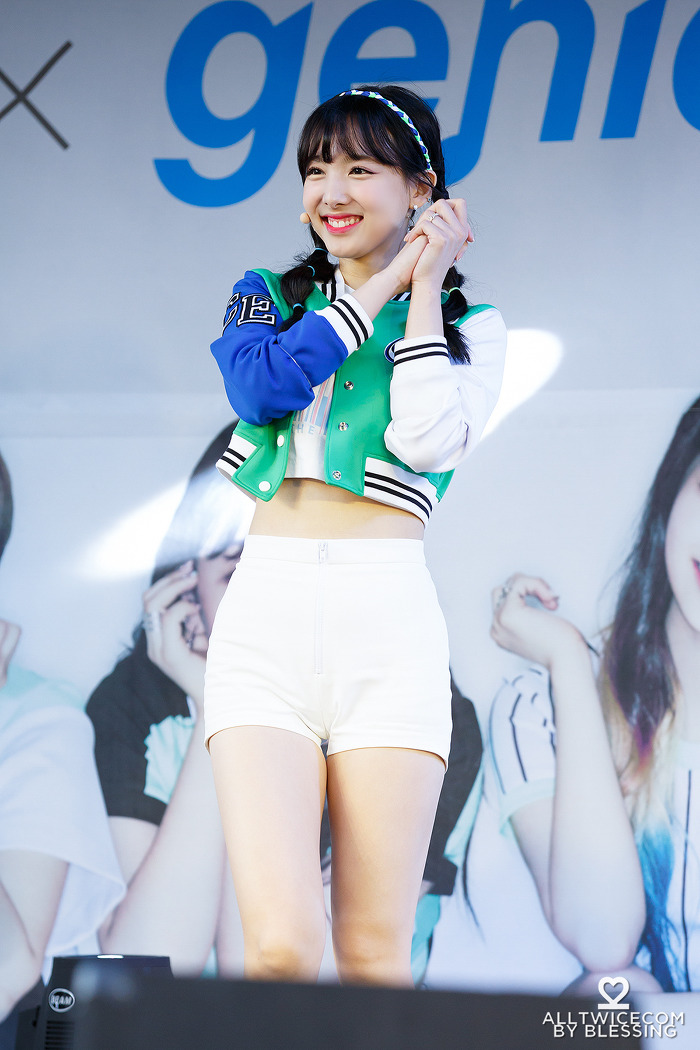 게릴라 콘서트 트와이스.JPG | 인스티즈
