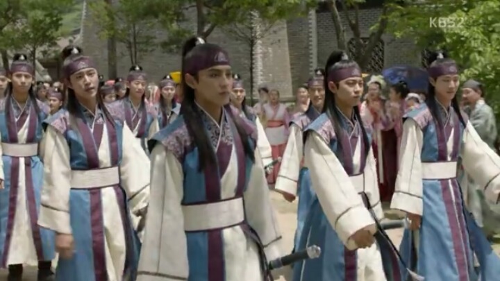 [화랑] 1500년 전 인기 아이돌 화랑 출근길 풍경.jpg (feat.럽라 떡밥) | 인스티즈