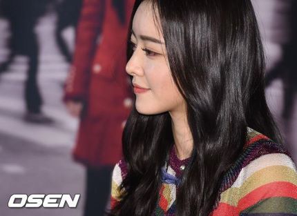 오늘자 홍수아 ㄷㄷㄷ | 인스티즈