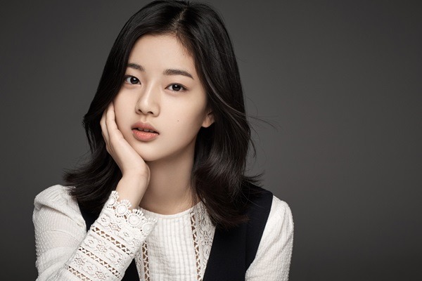 JYP 차기 유망주 신인 배우 신은수.jpg | 인스티즈
