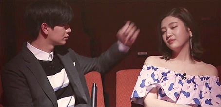 [우결] 육성재&조이 마지막.gif | 인스티즈