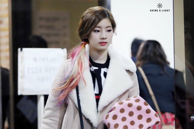 진사 가서 잘 자고있을지 걱정되서 올려보는 트와이스 다현 | 인스티즈