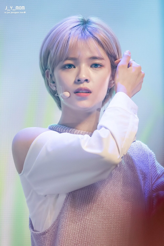 매니아층 취향저격하는 트와이스 멤버.jpg | 인스티즈