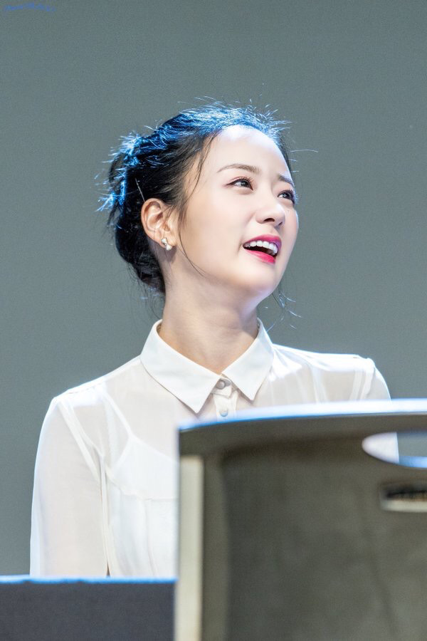 [에이핑크] 남극이라도 가고 싶은 마음이 들어서 보미 | 인스티즈