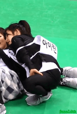 배들짝 하는 아이린.gif | 인스티즈