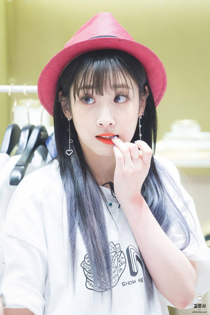[러블리즈] 내일은 쉬는 날이라서 지애 | 인스티즈