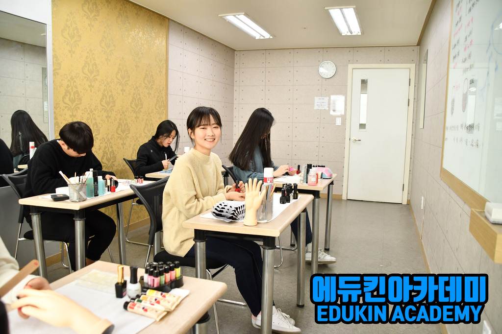 지원네일 이미지