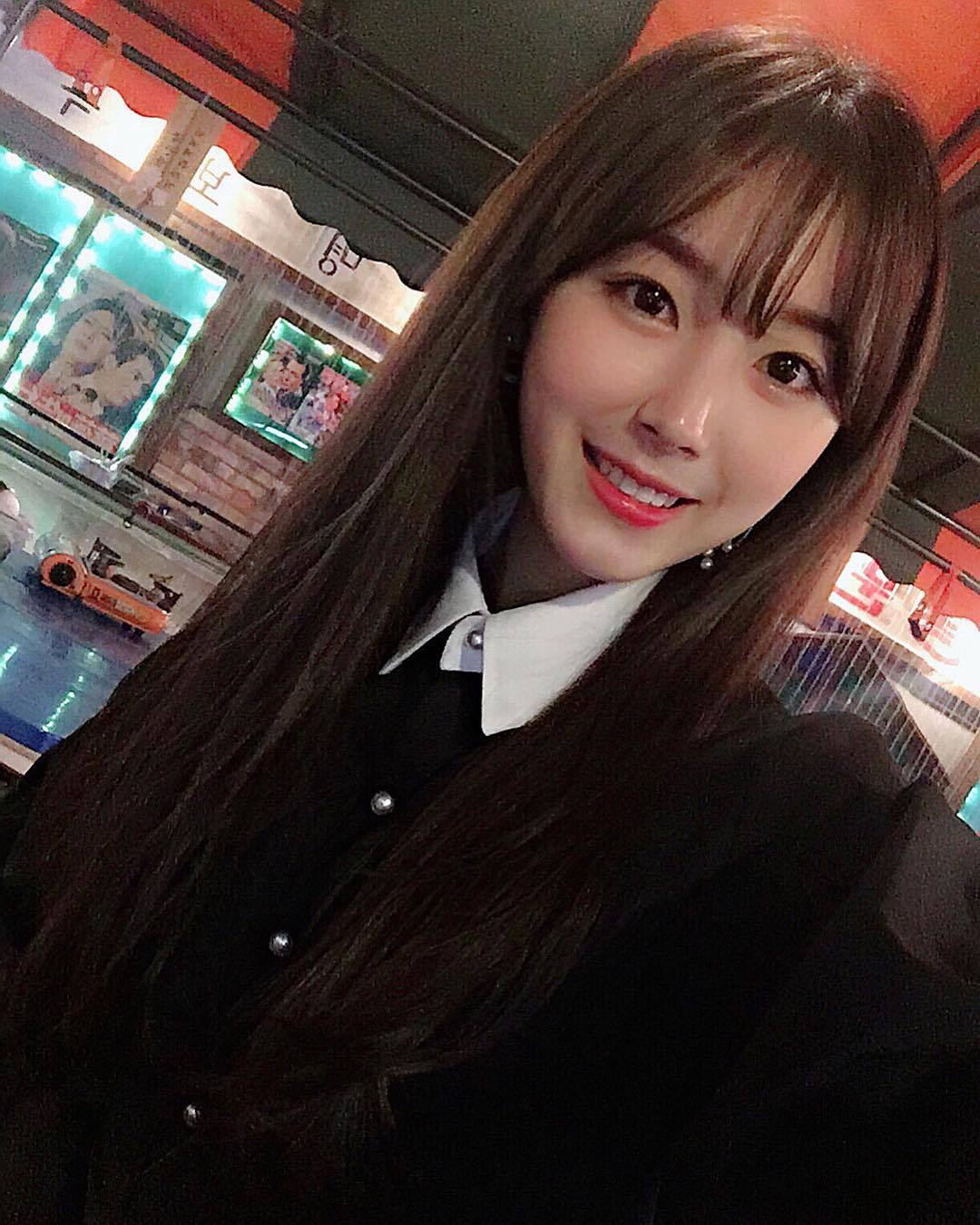 맥심 2018년 1월호 표지 모델 | 인스티즈