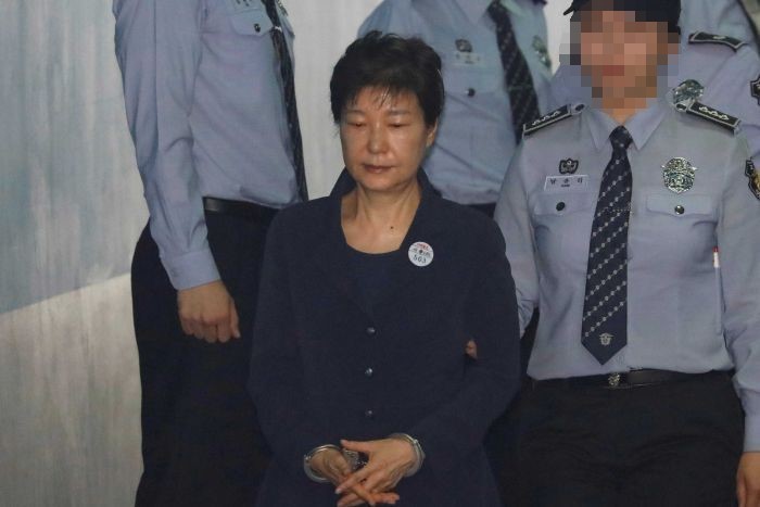 무조건 한명 석방해야한다면? | 인스티즈