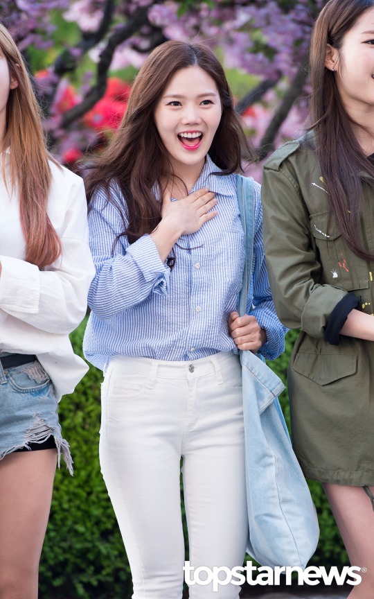 오마이걸 효정 사복 | 인스티즈