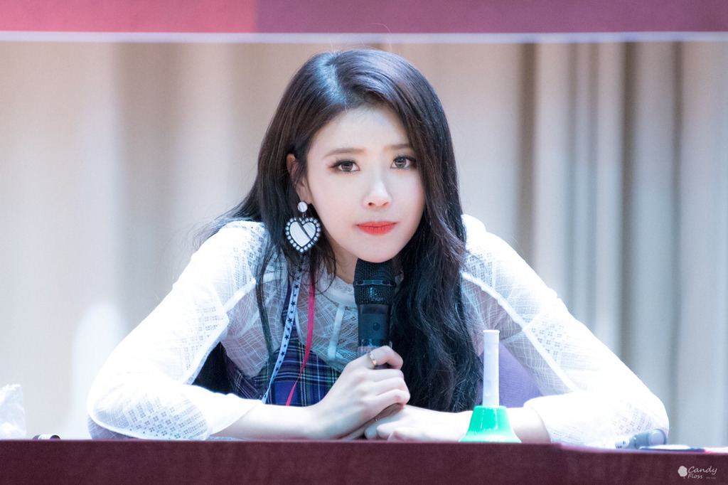 [러블리즈] 피자 먹고 온 사이에 좋은 소식을 들어서 미주 | 인스티즈