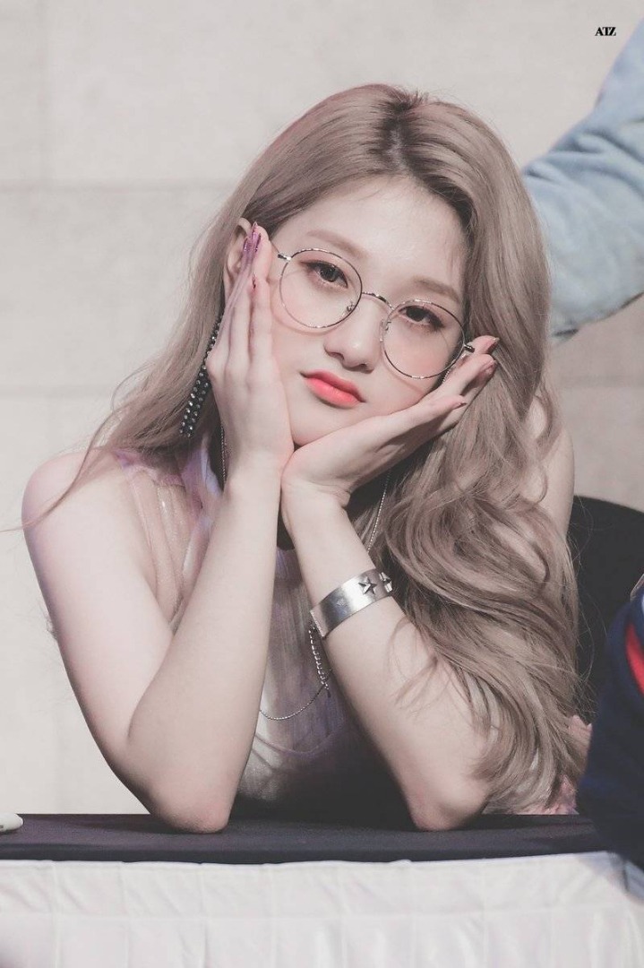 프로미스나인 이서연 | 인스티즈