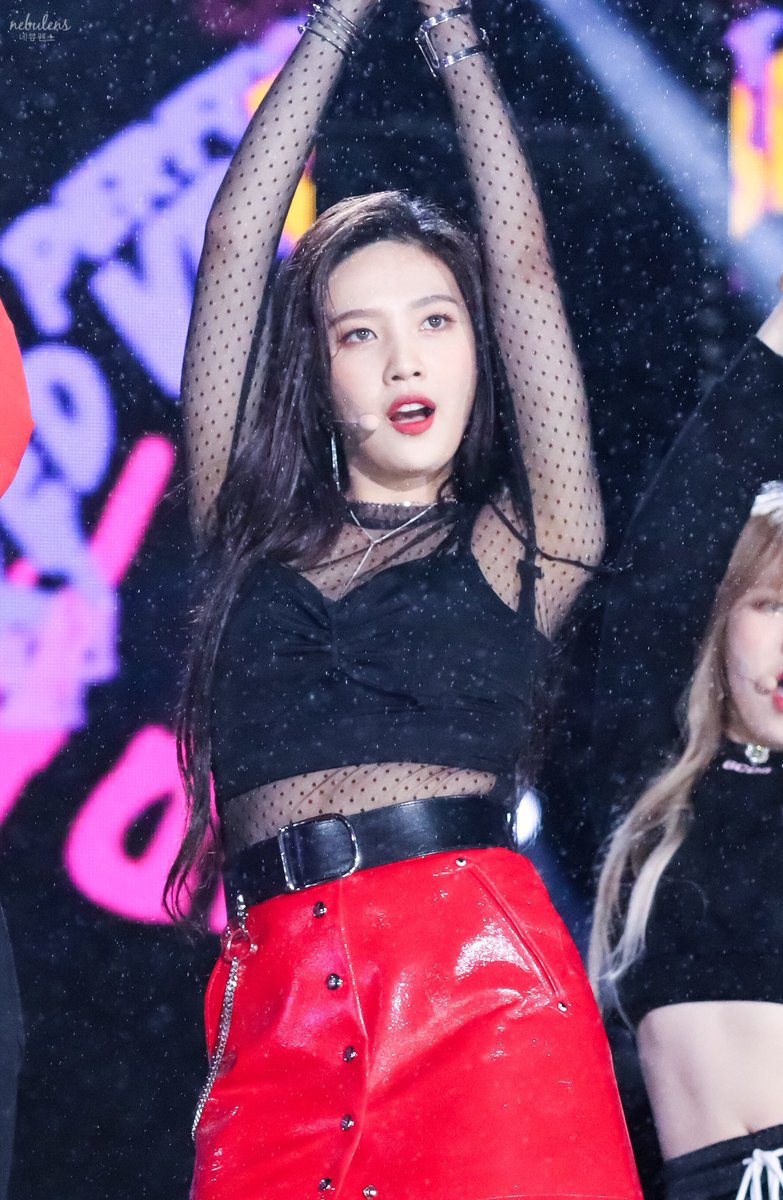레드벨벳의 큐티섹시갓 둥둥이 조이.jpg | 인스티즈