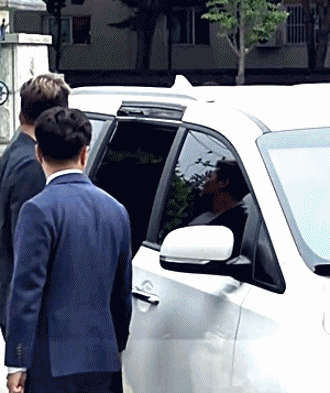 이쯤에서 다시 보는 무고의 왕.gif | 인스티즈