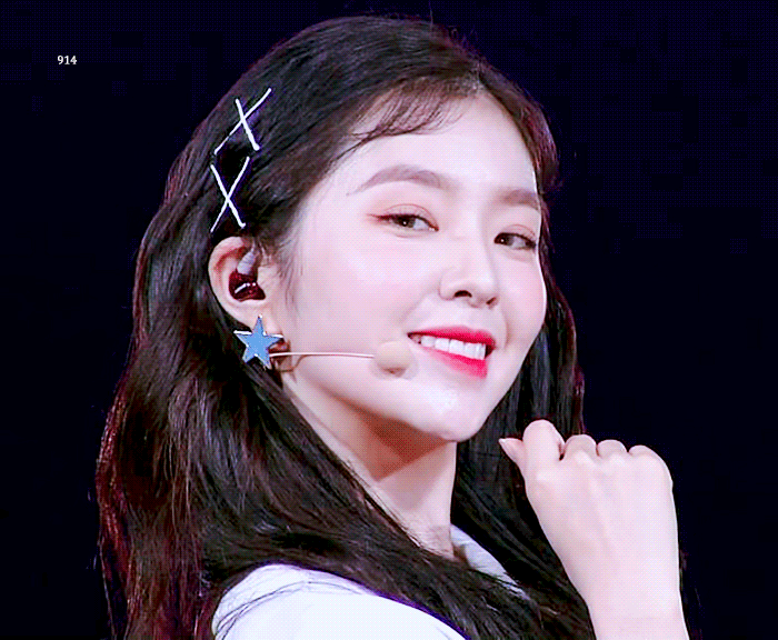 살짝 웃는 아이린.gif | 인스티즈