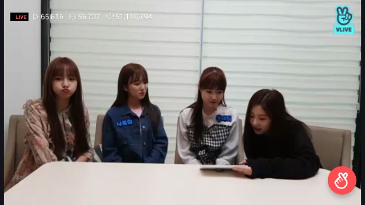 한글날 특집 한글공부 븨앱 시작한 아이즈원 | 인스티즈