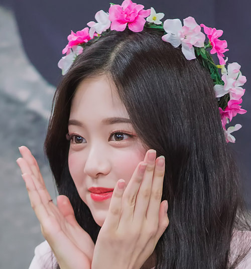 이달의 소녀 현진 | 인스티즈