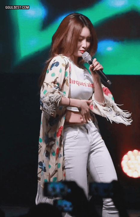 섹시가수 청하.gif | 인스티즈