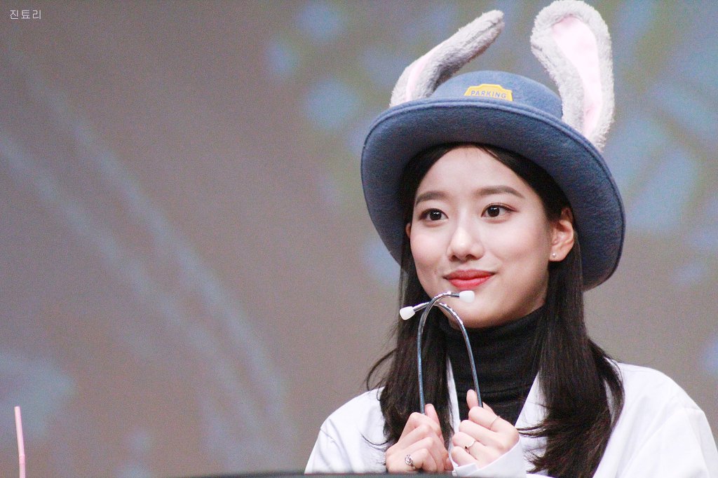 상큼하게 이쁜 에이프릴 이나은.jpgif | 인스티즈