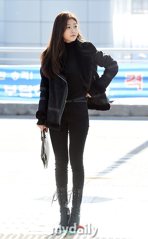 오늘자 김새론 | 인스티즈