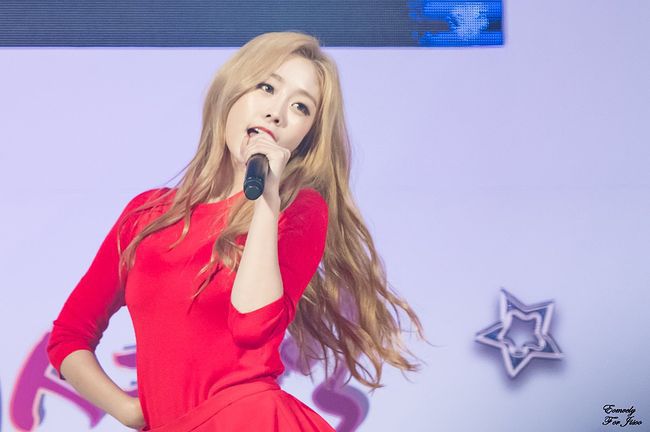러블리즈 지수는 금발이 낫다 vs 흑발(어두운)쪽이 낫다 | 인스티즈