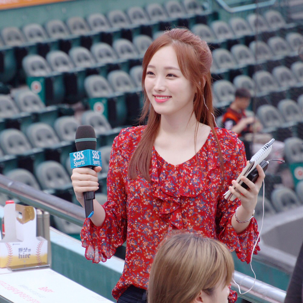 아이돌 느낌나는 아나운서.JPGIF | 인스티즈