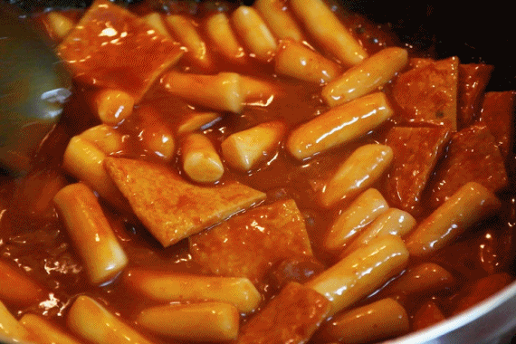 [선호하는떡볶이] 즉석떡볶이 vs 학교앞 (시장,분식) 떡볶이 | 인스티즈