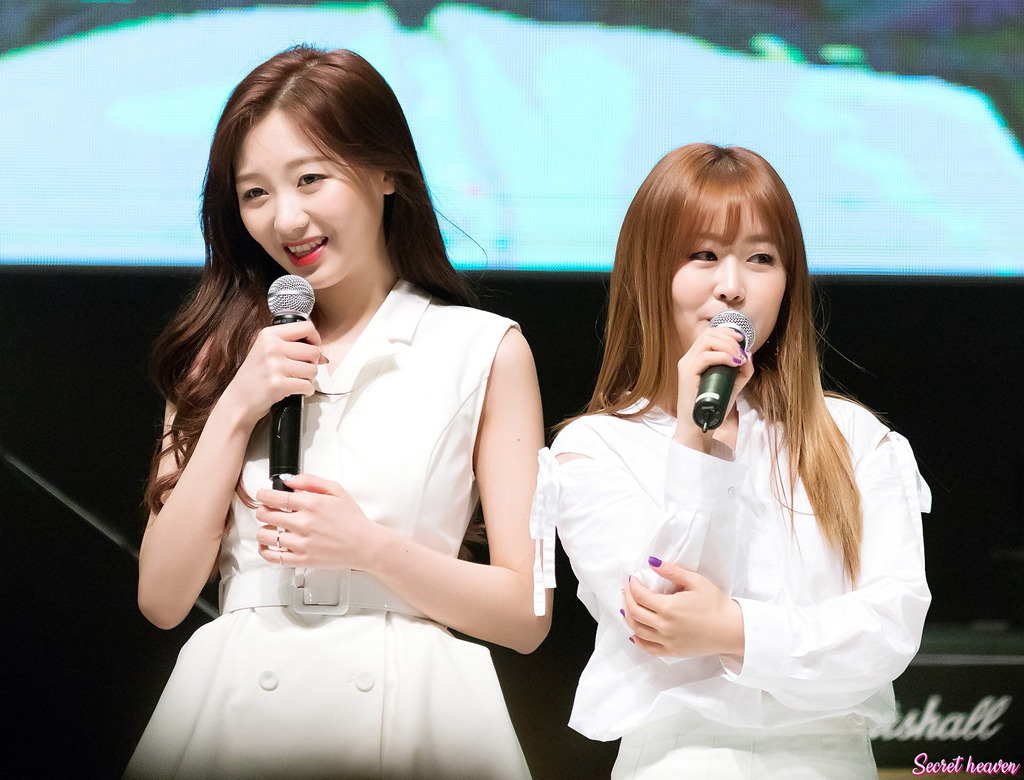 [러블리즈] 퇴근시간이 다가와서 수정이 | 인스티즈