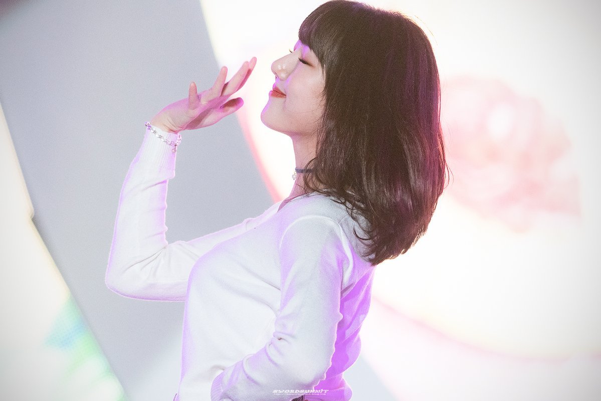 여자친구 예린이.jpgif | 인스티즈