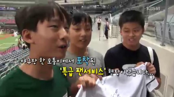 두산 린드블럼이 팬을 대하는 자세.jpg | 인스티즈